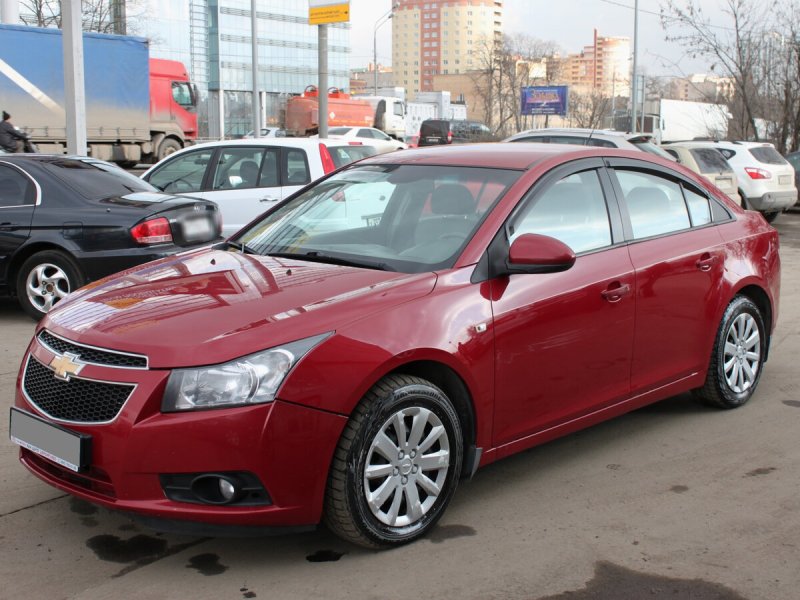 Chevrolet Cruze красный