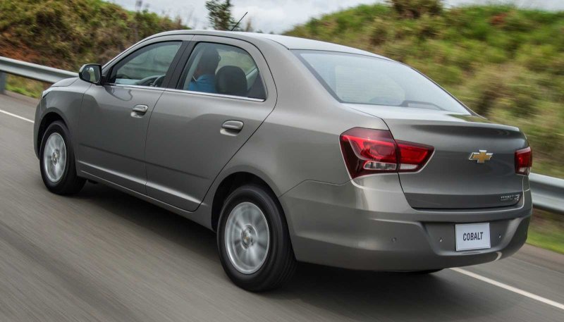 Chevrolet Cobalt II, 2013