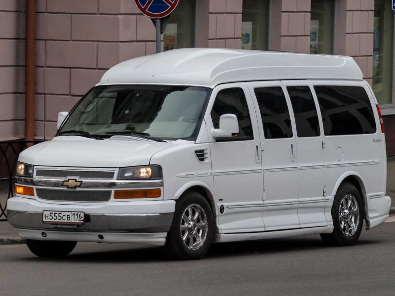 Chevrolet Express 200