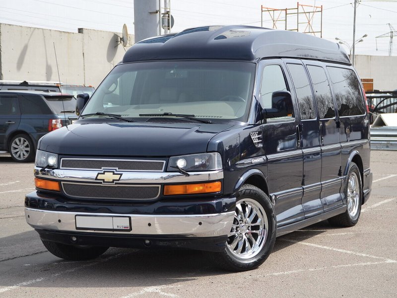 Chevrolet Express II, 2010