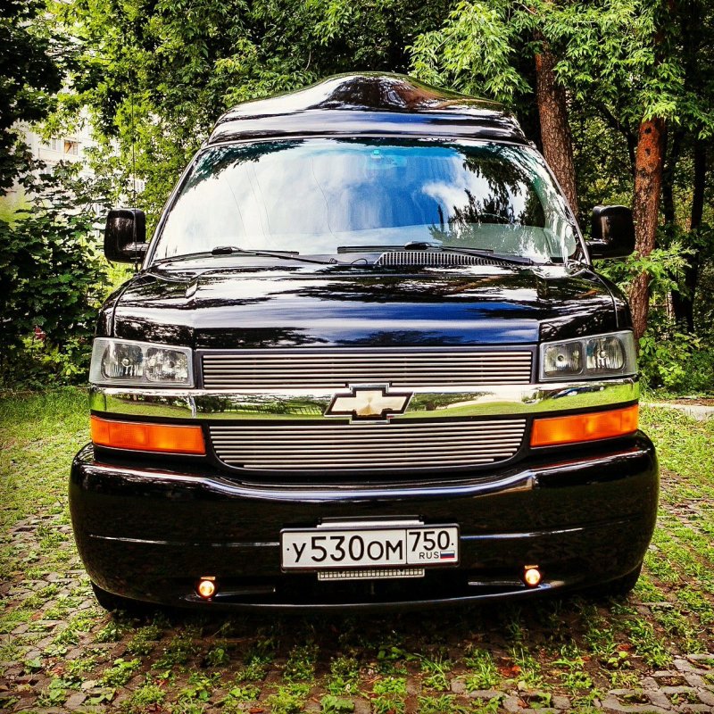 Шевроле экспресс. Chevrolet Express. Микроавтобус Chevrolet Express. Минивэн Шевроле экспресс. Микроавтобус Шевроле 4х4.