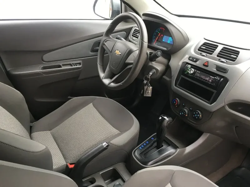 Chevrolet Cobalt 2014 салон