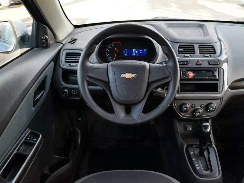 Chevrolet Cobalt салон