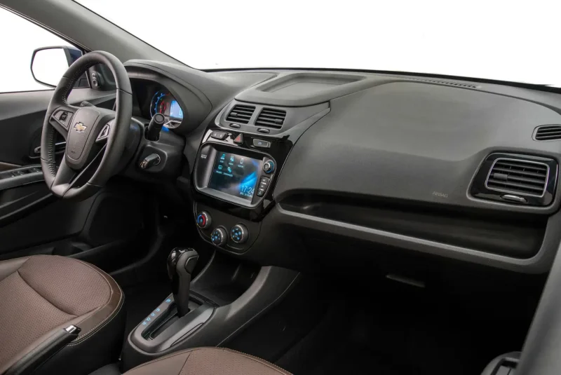 Chevrolet Cobalt 2021 салон