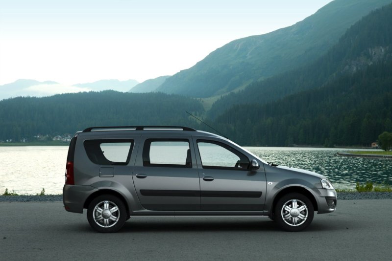 Lada Largus 2011>