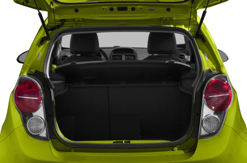 Chevrolet Spark 2012 багажник