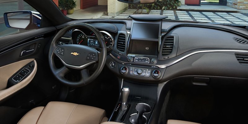 Chevrolet Impala 2020 салон