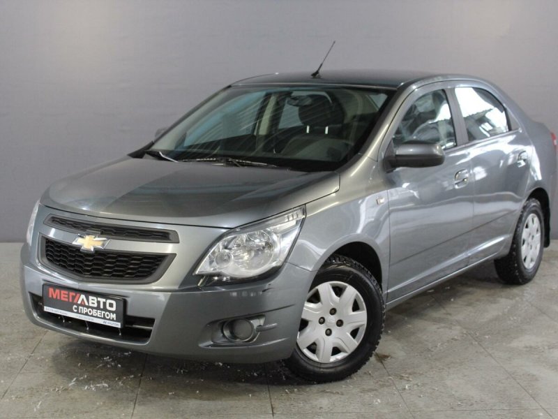 Chevrolet Cobalt серый