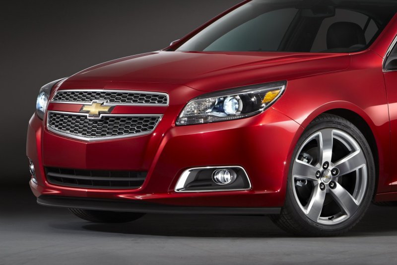 Chevrolet Cruze 2012 седан
