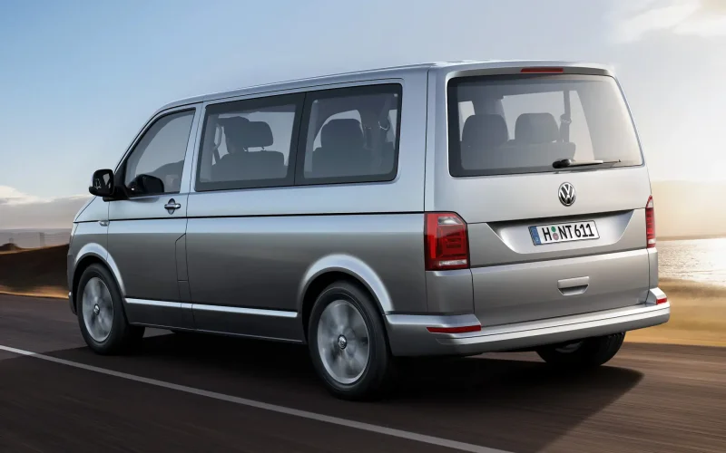 GMC Savana Cargo van 2020
