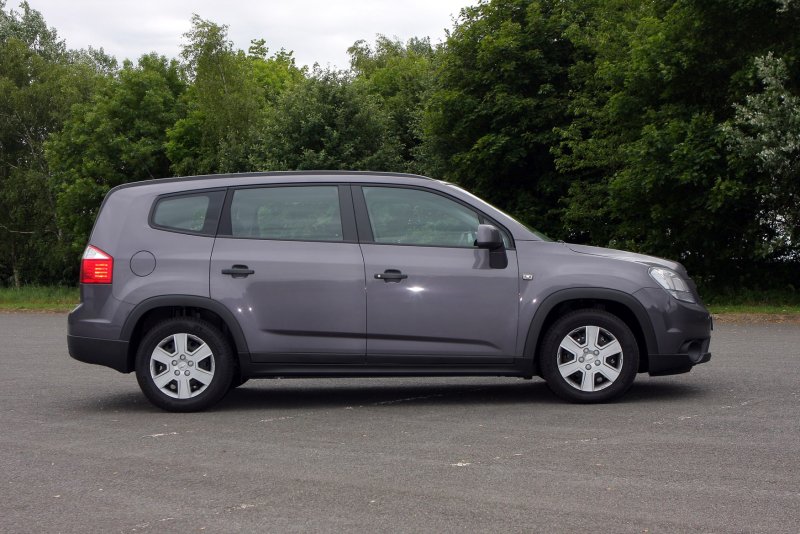 Chevrolet Orlando 2012 салон