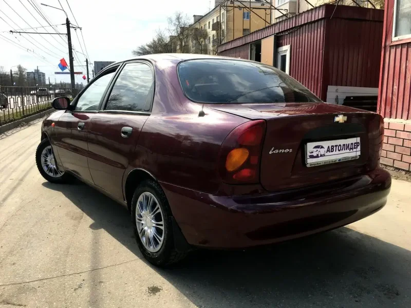 Красный Ланос 2009