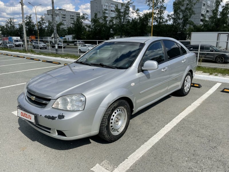 Chevrolet Lacetti белый