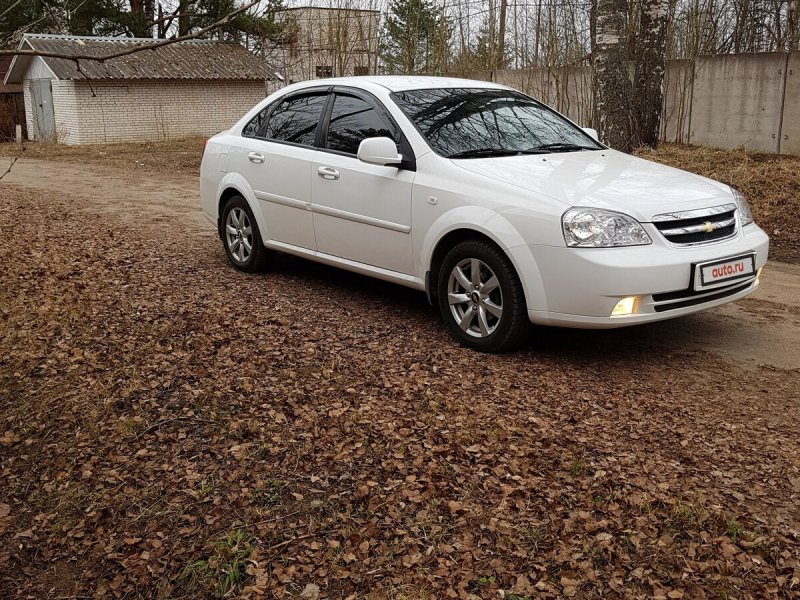 Chevrolet Lacetti 2012 седан