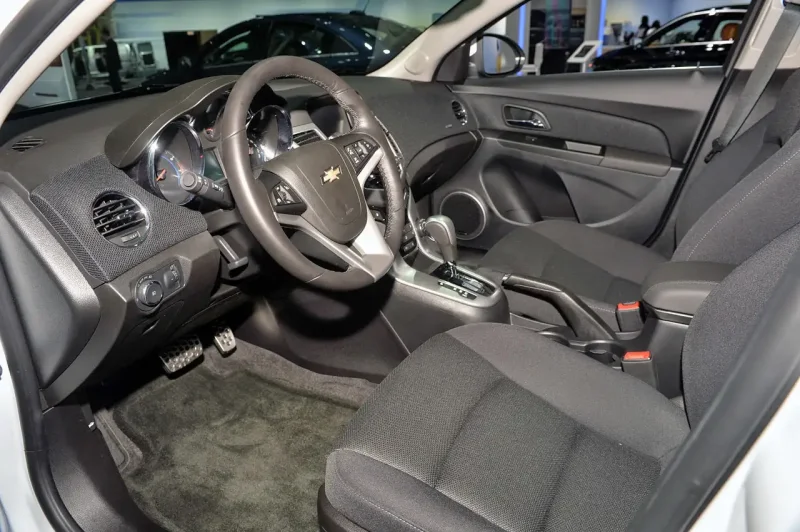 Chevrolet Cruze 2015 салон