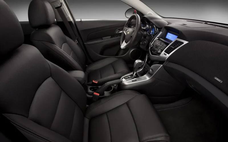 Chevrolet Cruze 2012 седан салон