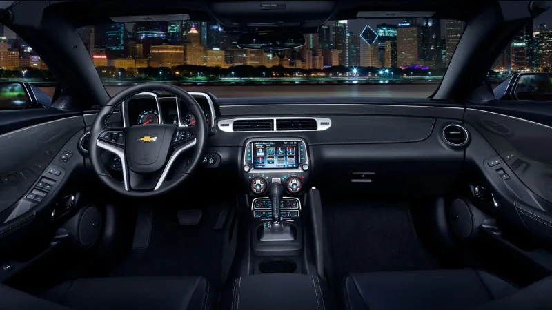 Chevrolet Camaro SS 2020 салон