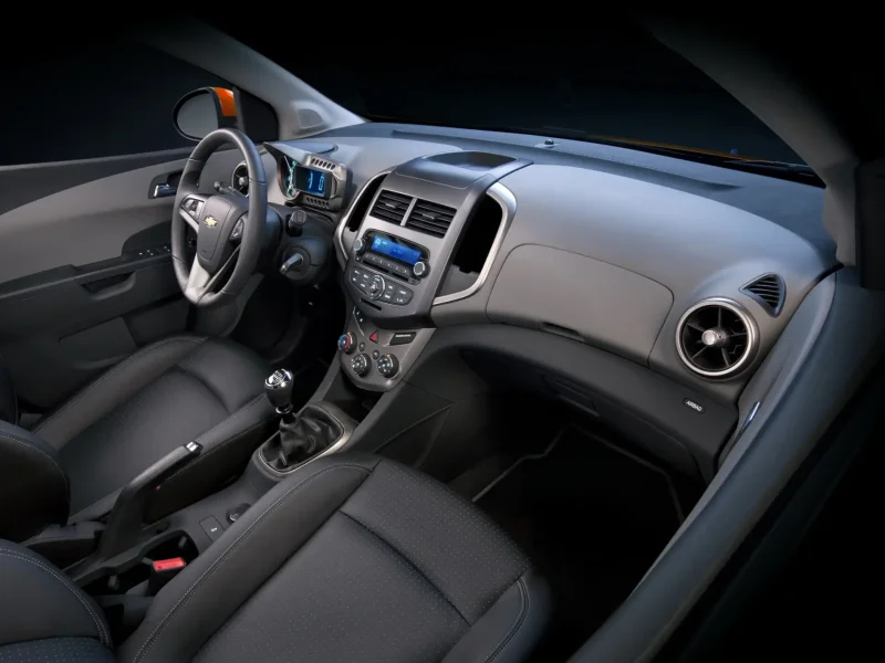 Chevrolet Aveo 2013 салон