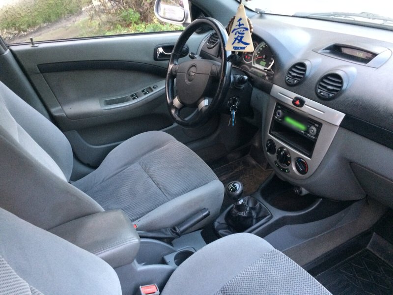 Chevrolet Lacetti 2004 салон