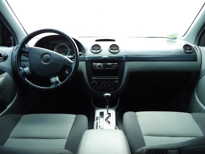 Chevrolet Lacetti 2008 салон