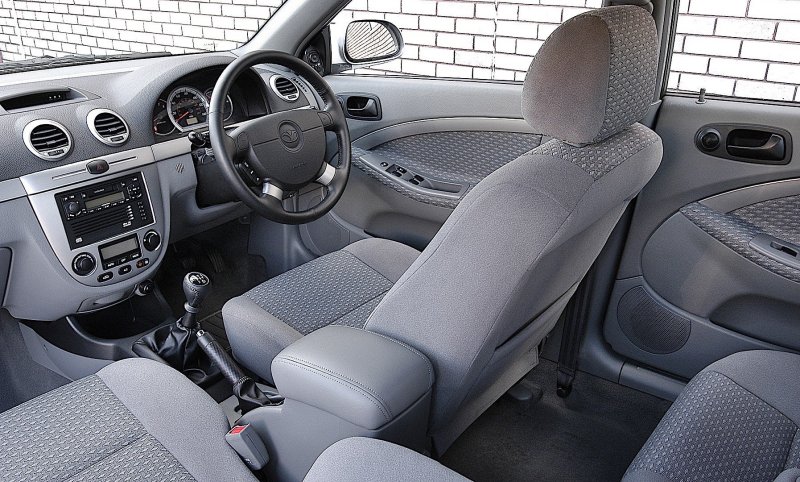 Chevrolet Lacetti 2008 хэтчбек салон