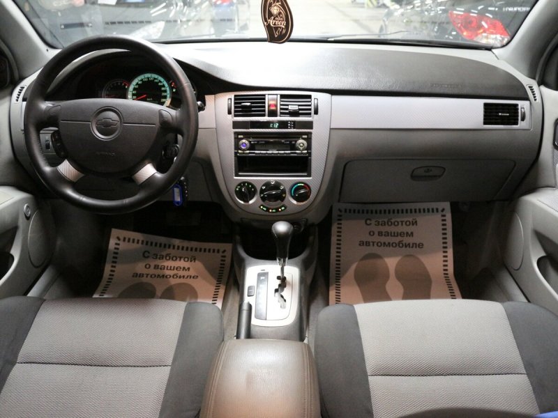 Chevrolet Lacetti 2011 салон