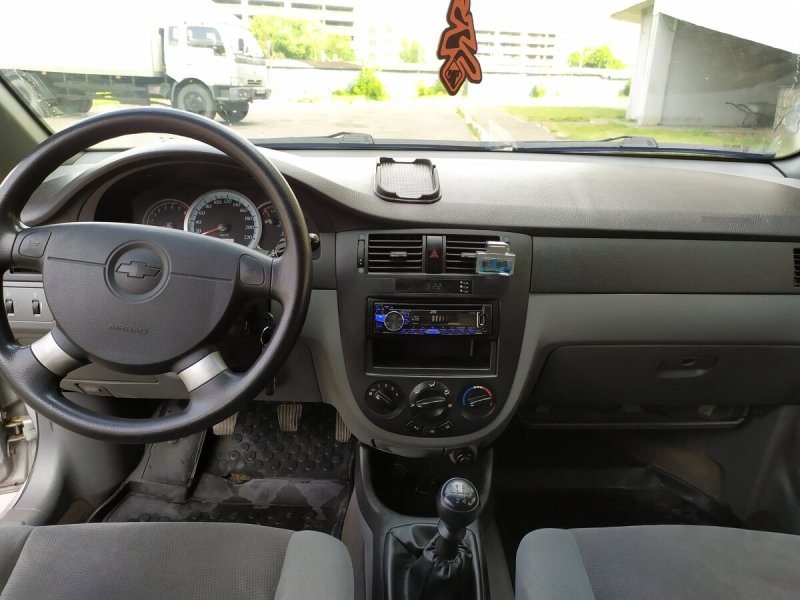 Chevrolet Lacetti 2010 салон
