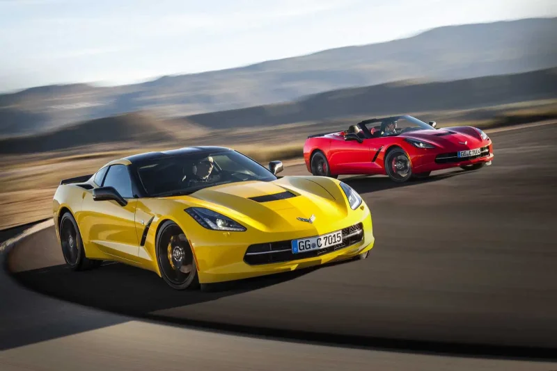 Chevrolet Corvette красный