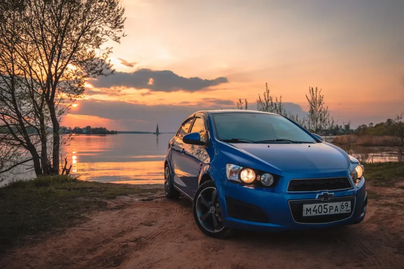 Шевроле Авео т300 белая