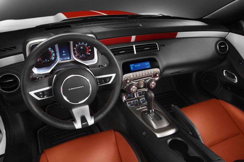 Chevrolet Camaro 2009 салон