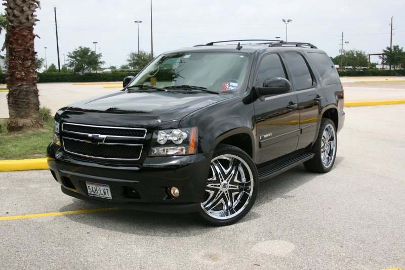 Chevrolet Tahoe 3