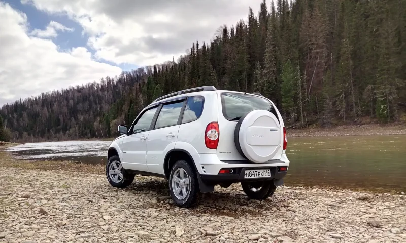 Лада Нива Шевроле 2002