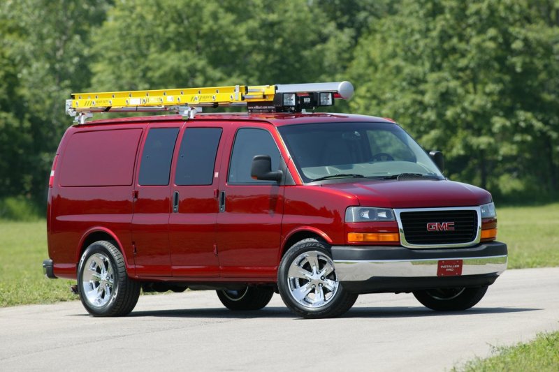 Американский микроавтобус GMC Savana