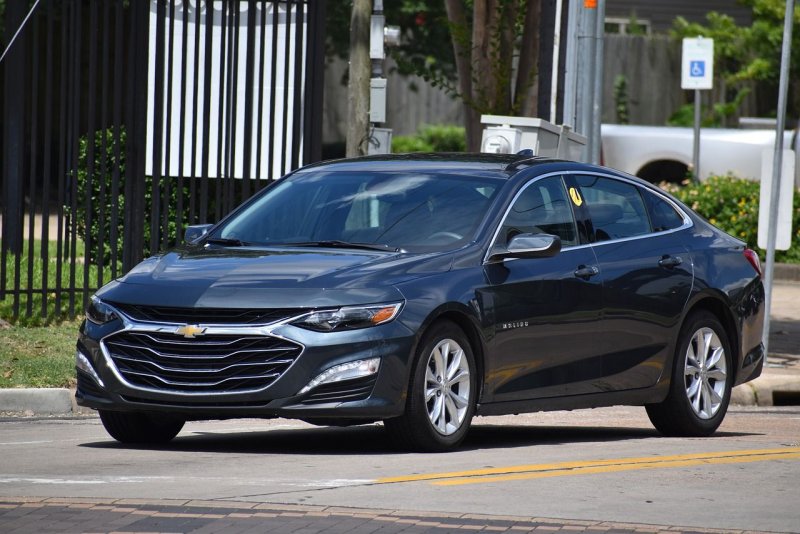 Chevrolet Malibu 2 2021