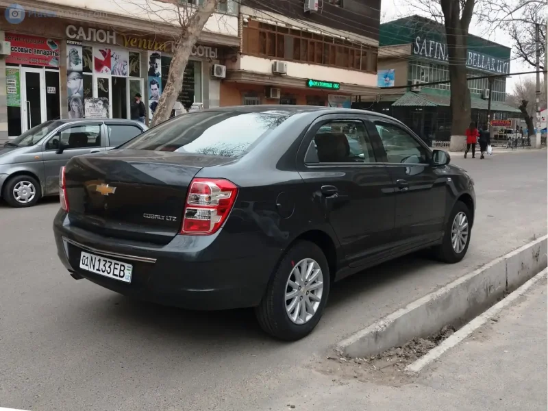 Chevrolet Cobalt Ravon r4