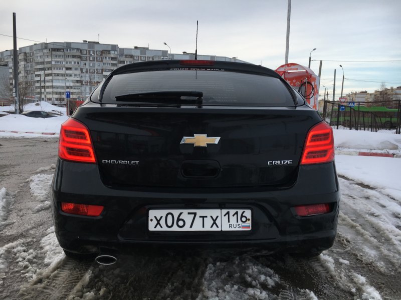 Шевроле Круз хэтчбек сзади