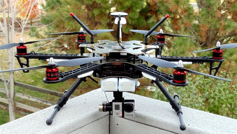 DJI 550 квадрокоптер