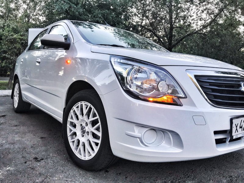 Cobalt r4 White
