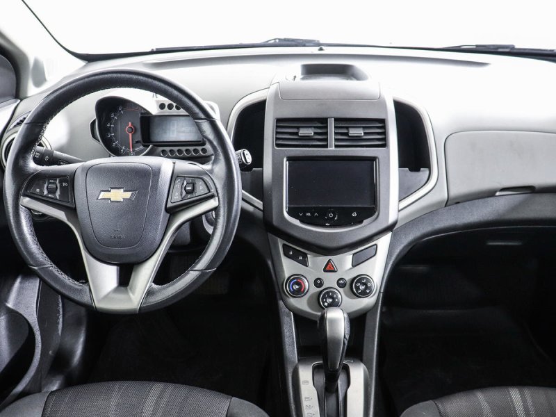 Chevrolet Aveo 2014 салон