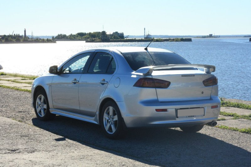 Mitsubishi Lancer 2012