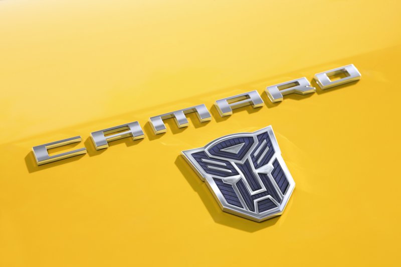 Chevrolet Camaro знак