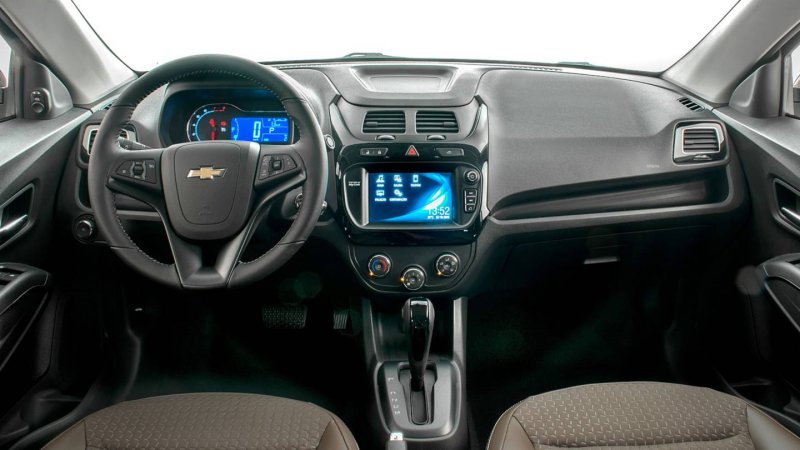 Chevrolet Cobalt 2022 салон