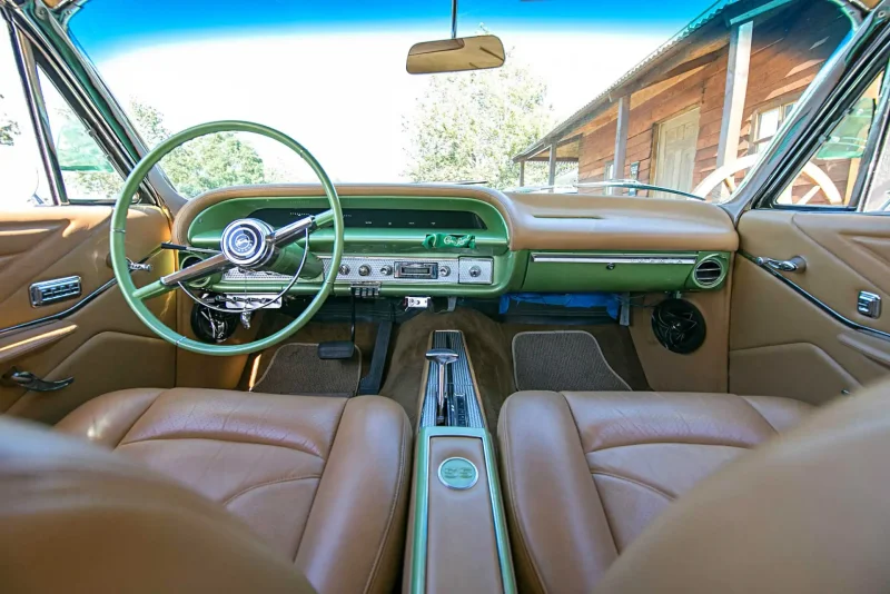 Chevrolet Impala 2019 салон