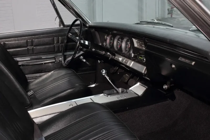 Chevrolet Impala 1967 салон