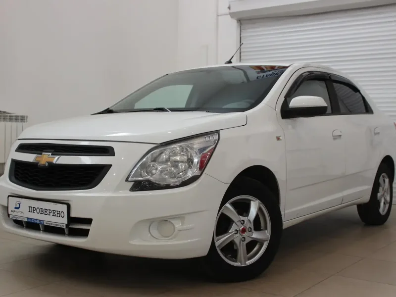 Chevrolet Cobalt 2014 White
