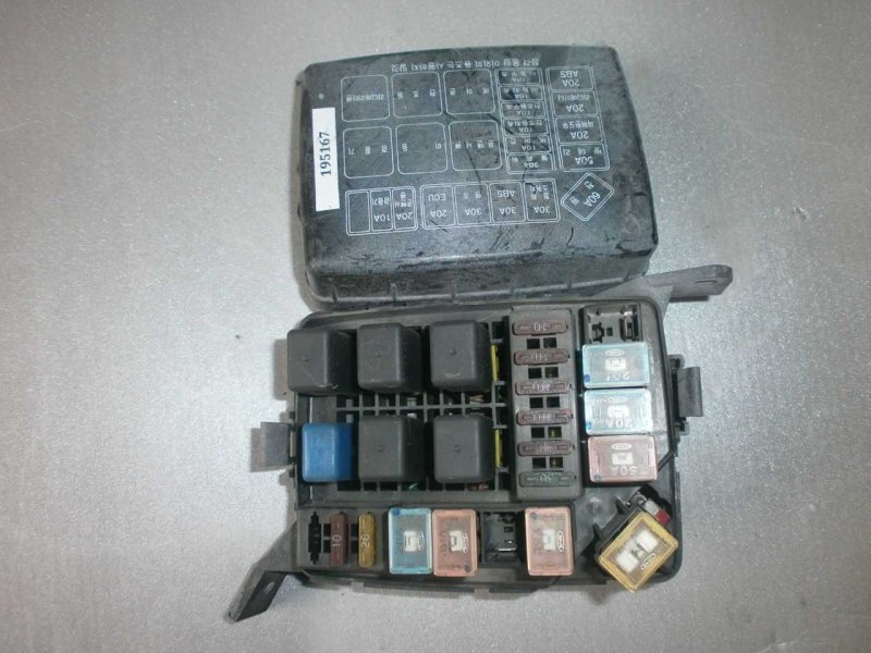 Блок реле Ланос 1.5