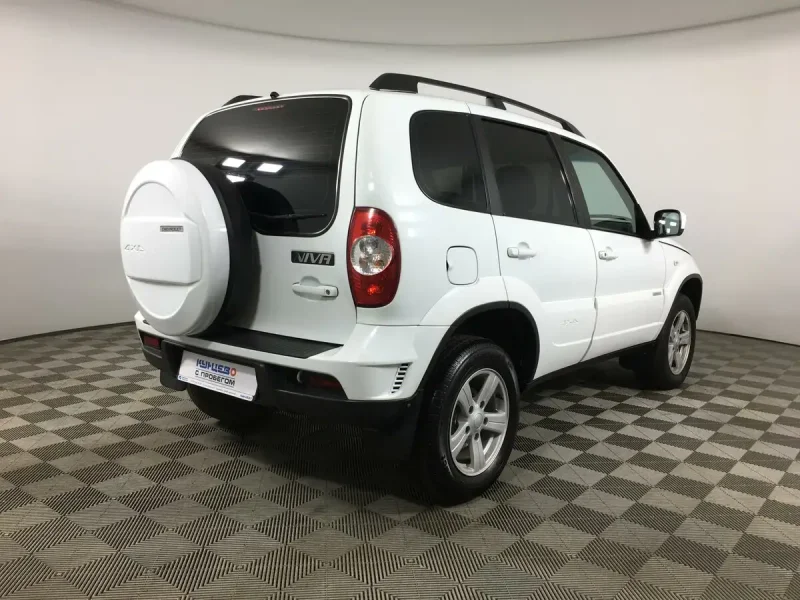 Chevrolet Niva 1.7 МТ