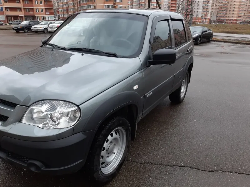 Chevrolet Niva 212300