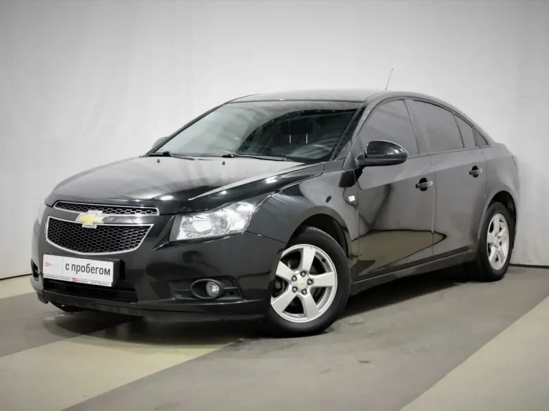 Chevrolet Cruze на 17 дисках черная