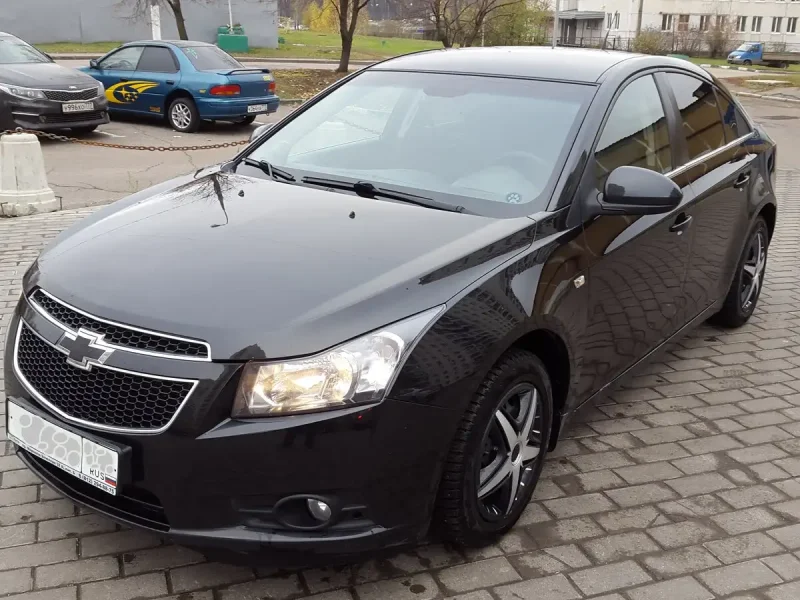Chevrolet Cruze 2012 черный
